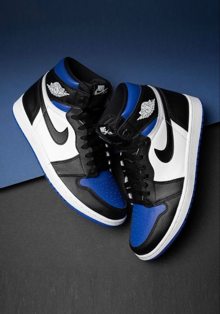 Air Jordan 1 High Royal Toe