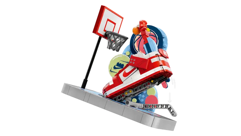 LEGO Nike Dunk Trickshot Set 43021