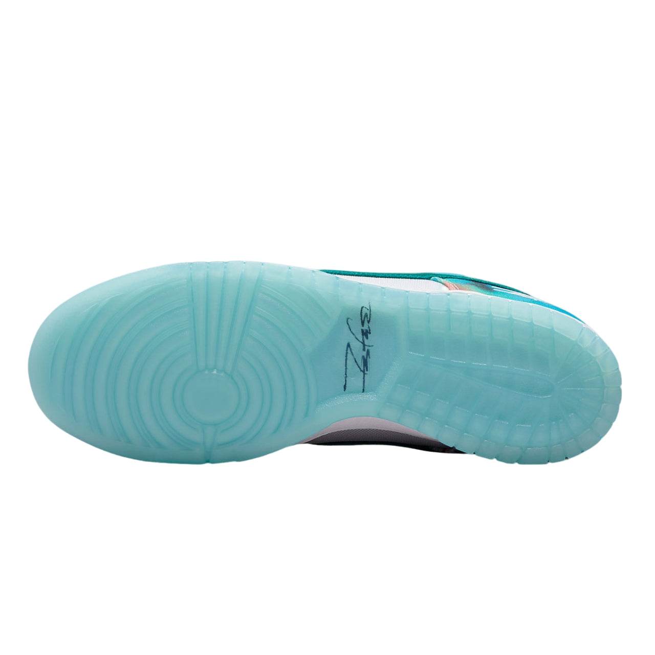 Dunk Low SB Futura - Laceupclub