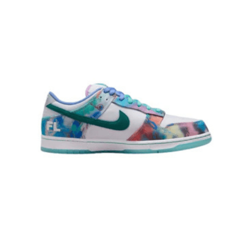 Dunk Low SB Futura - Laceupclub