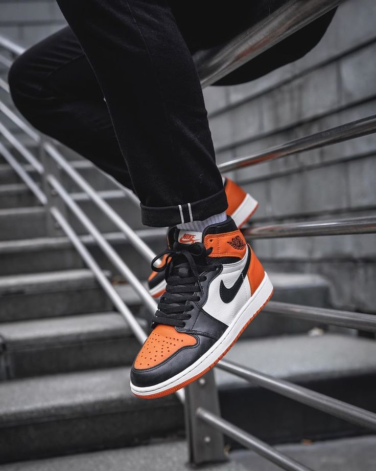 Air Jordan 1 High OG Shatterd Backboard 2025