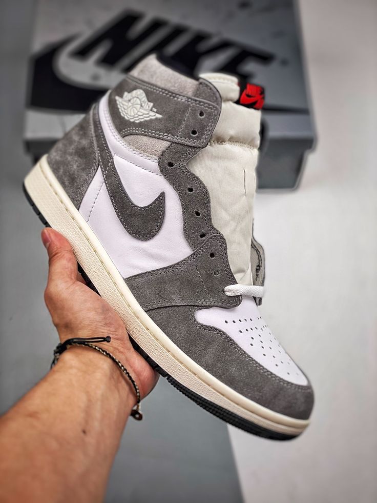 Jordan 1 High Washed Black
