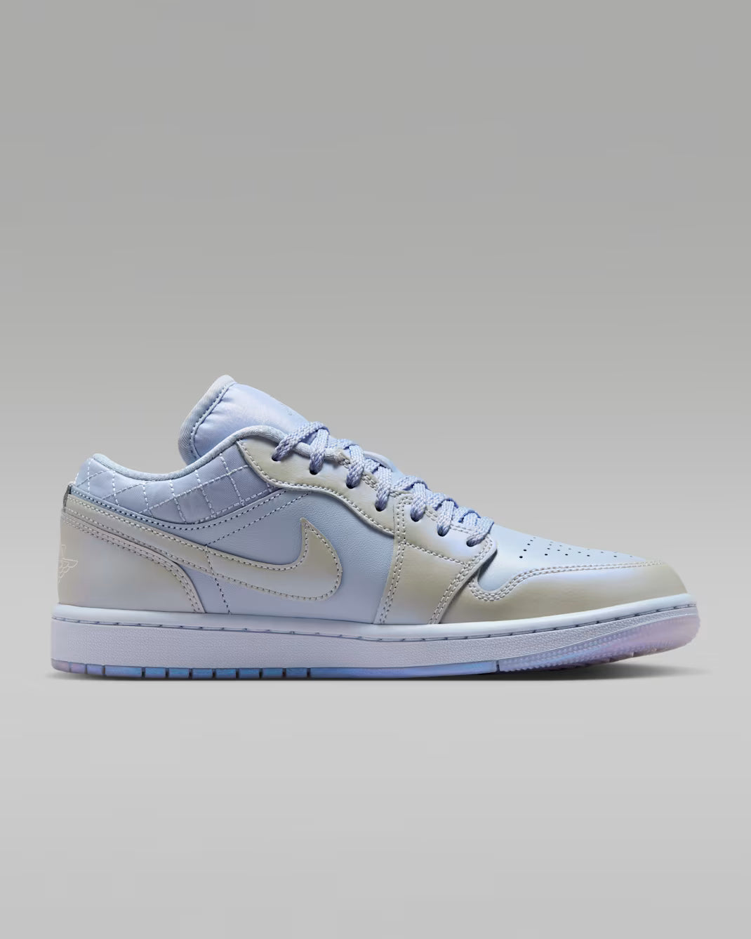 Wmns Nike Air Jordan 1 Low SE “Ghost Sail Pure Platinum  display picture 1