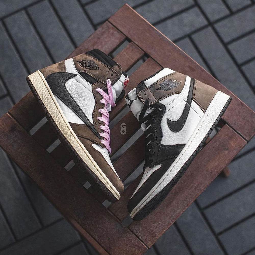 Sneakers - LaceUp Club