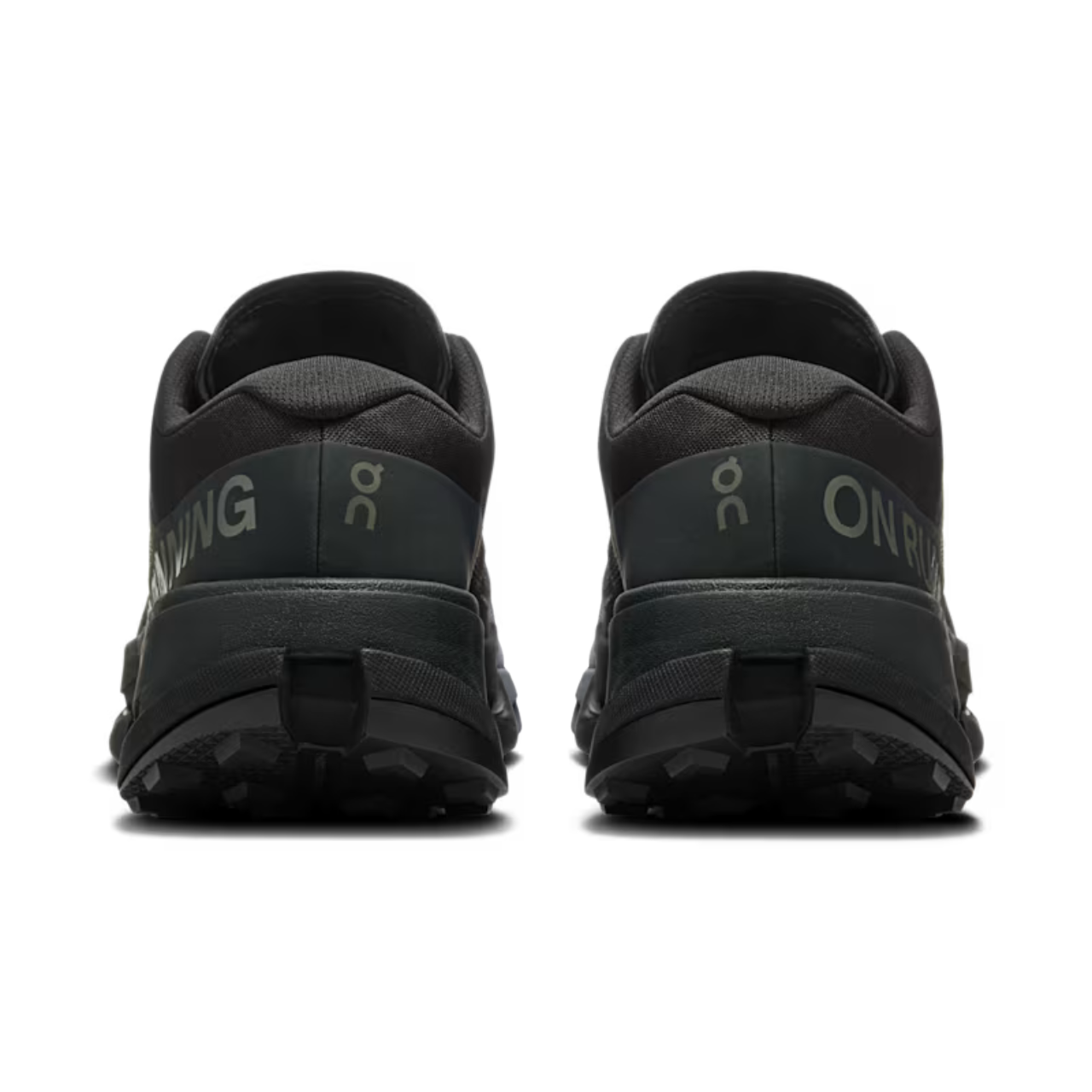 On Cloudultra 3 – Black / Black