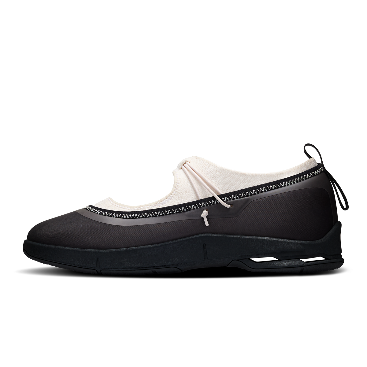 On Cloudnova Moon Mary Jane – Black | Ivory