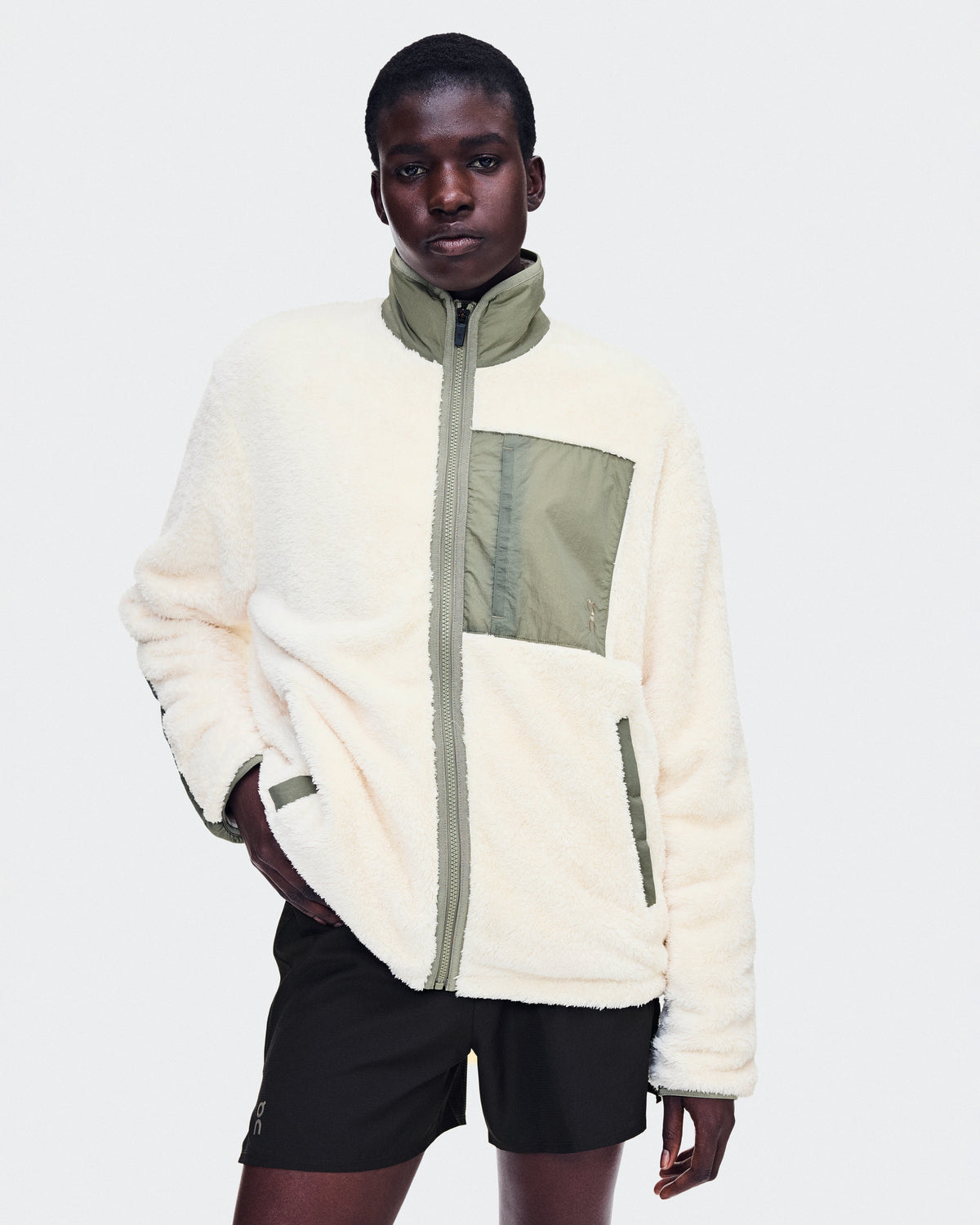 On Ascent Fleece Jacket Chantilly – official gallery image 2