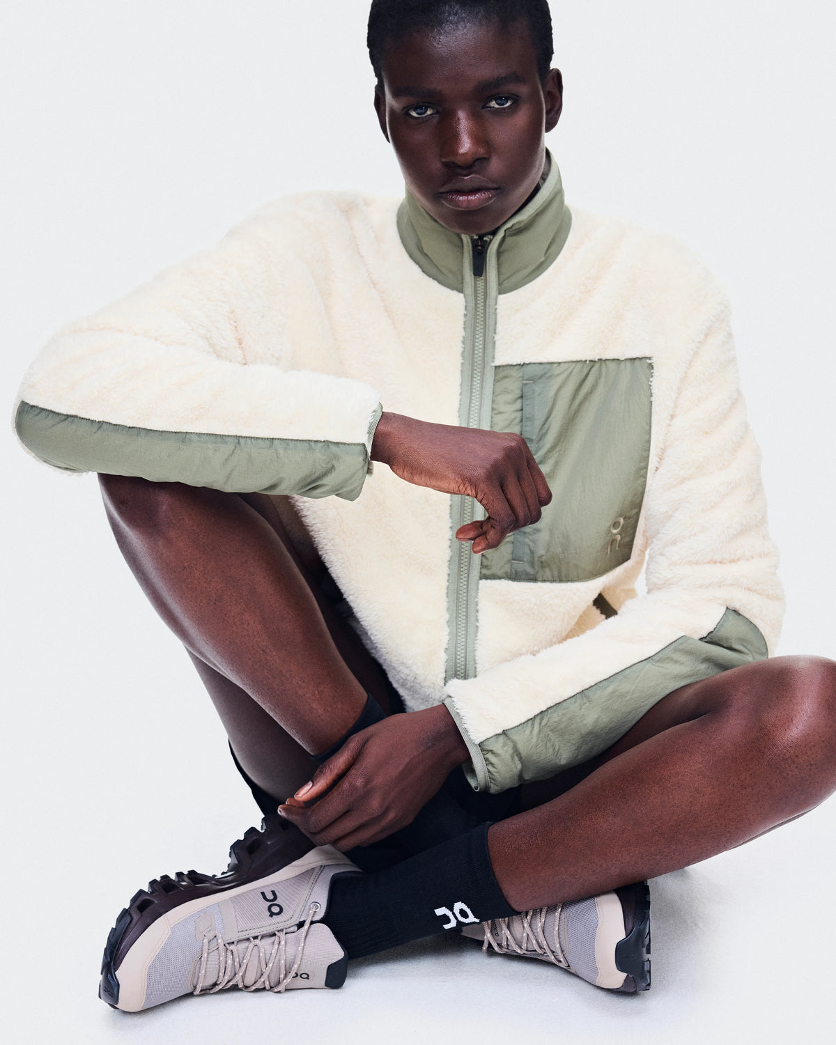 On Ascent Fleece Jacket Chantilly – official gallery image 4