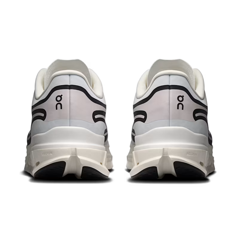 On Cloudflow 5 - Ivory | Black
