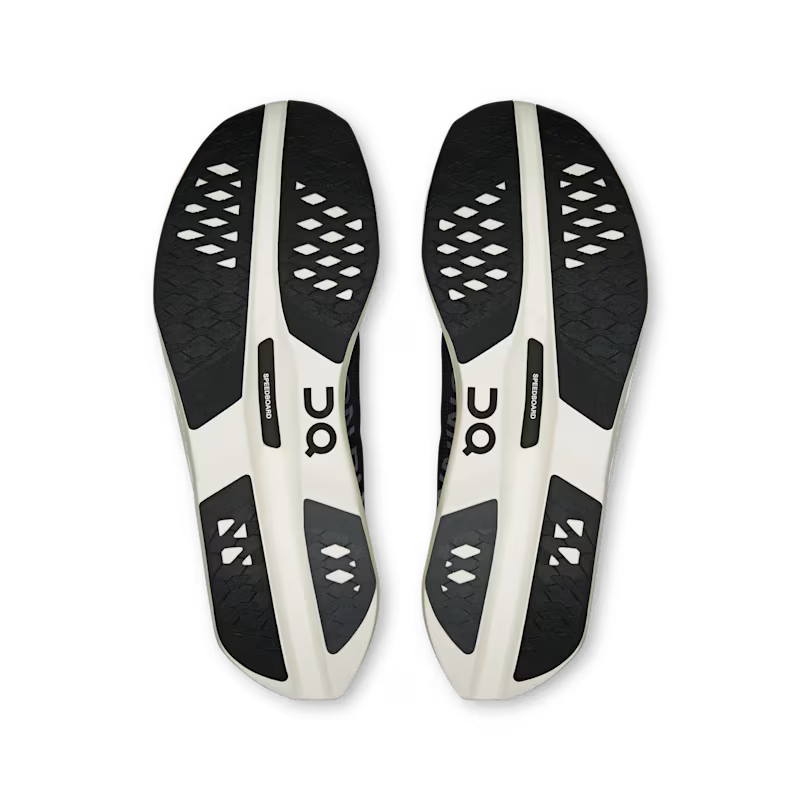 On Cloudboom Volt – White Black