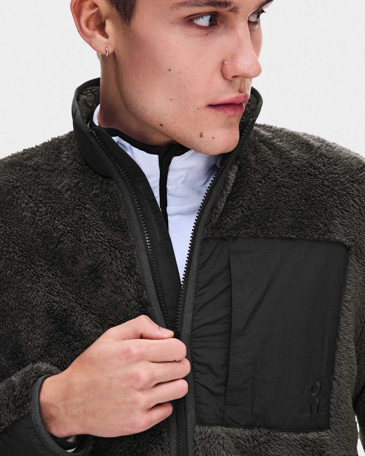 On Ascent Fleece Jacket Espresso – official gallery image 5