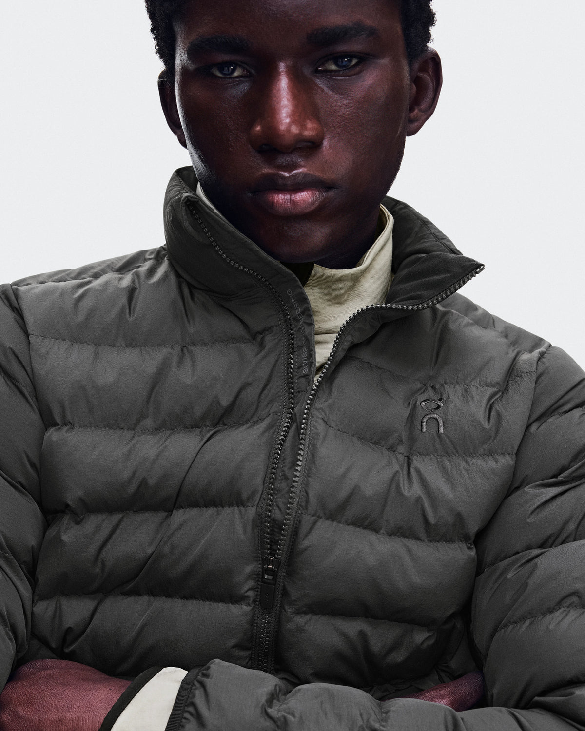 On Men's Ascent Puffer Jacket Espresso – official gallery image 4