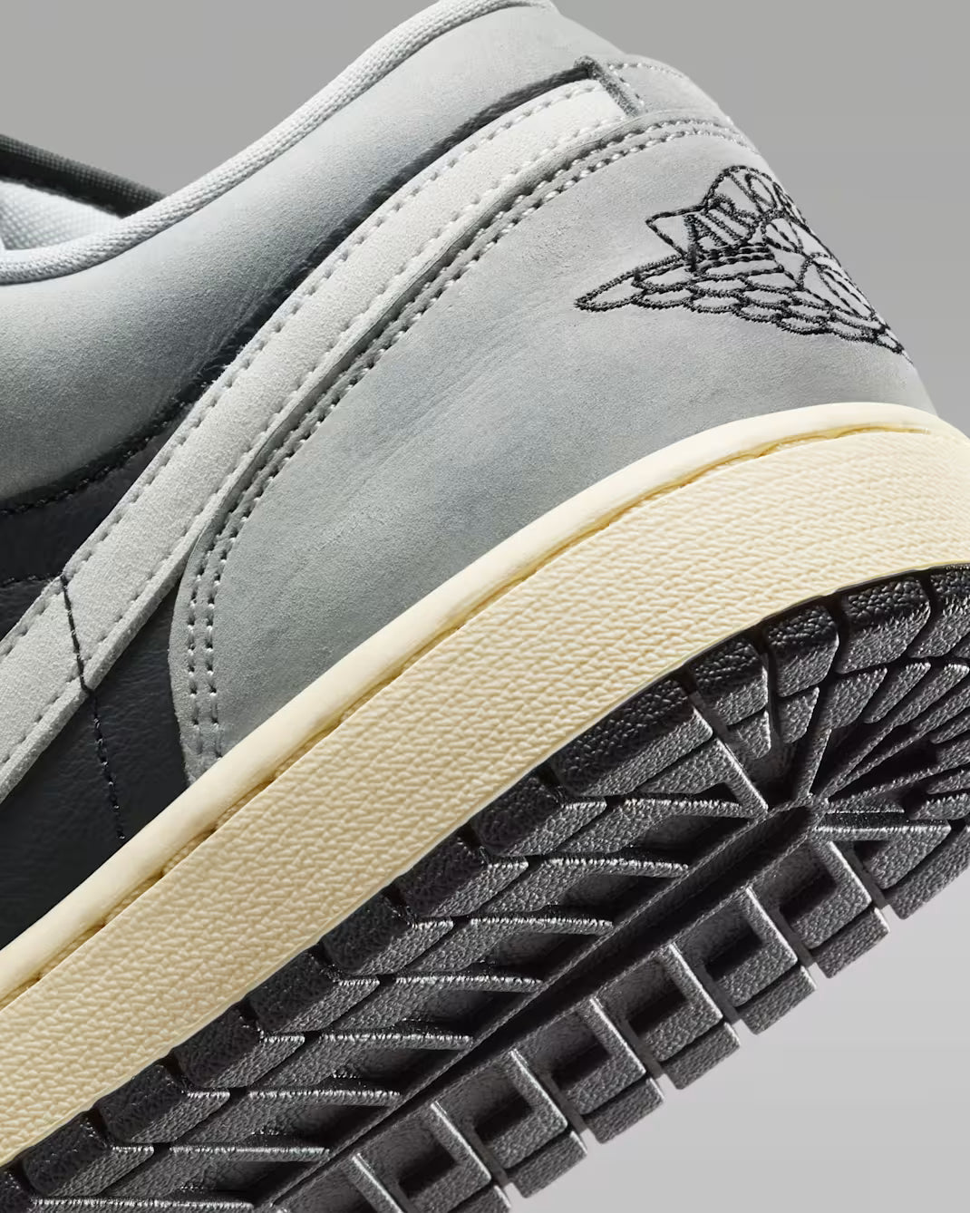 Air Jordan  1 Low SE – Light Smoke Grey / Sail / Muslin / Black