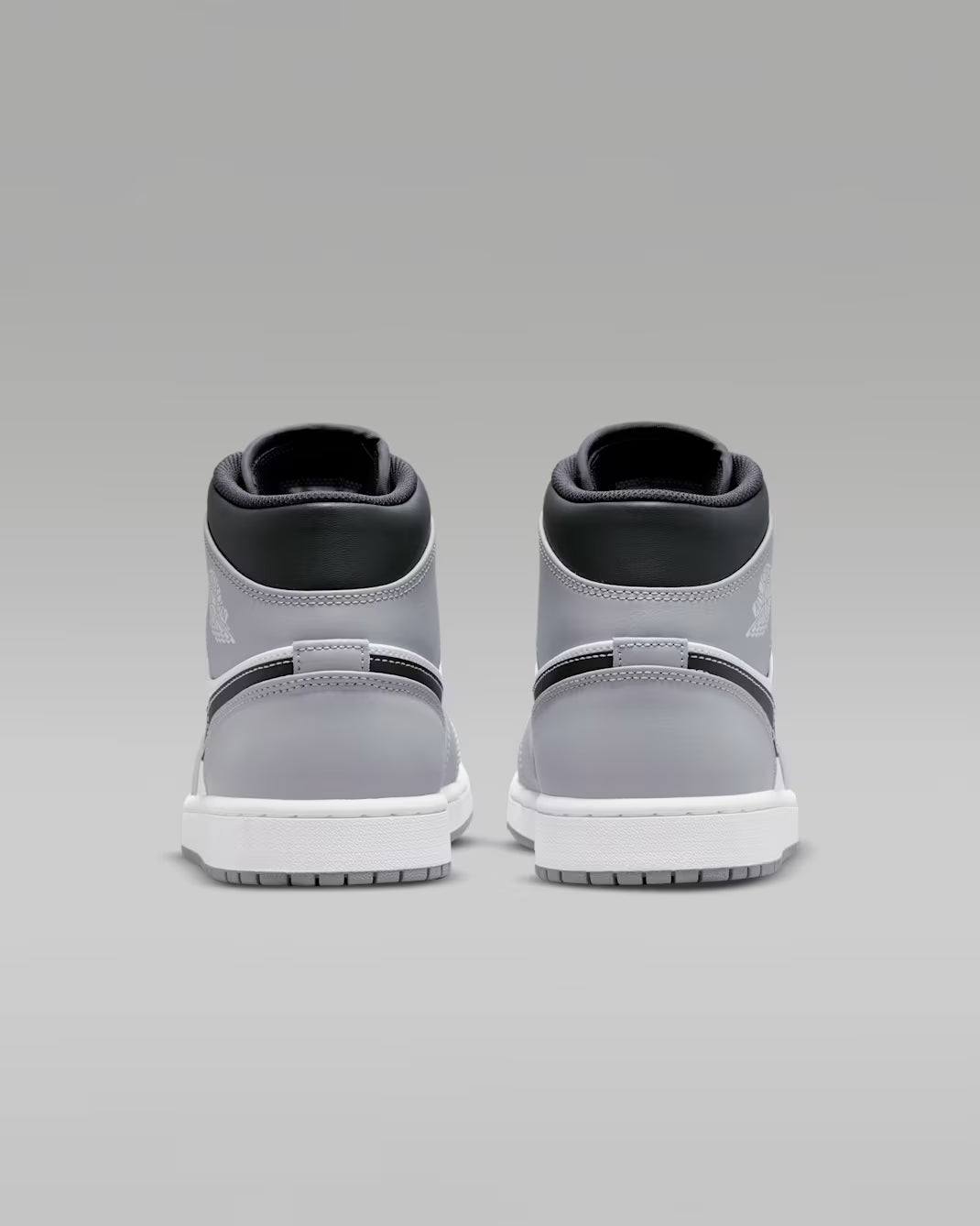 Air Jordan 1 Mid “Light Smoke Grey” – 554724-078