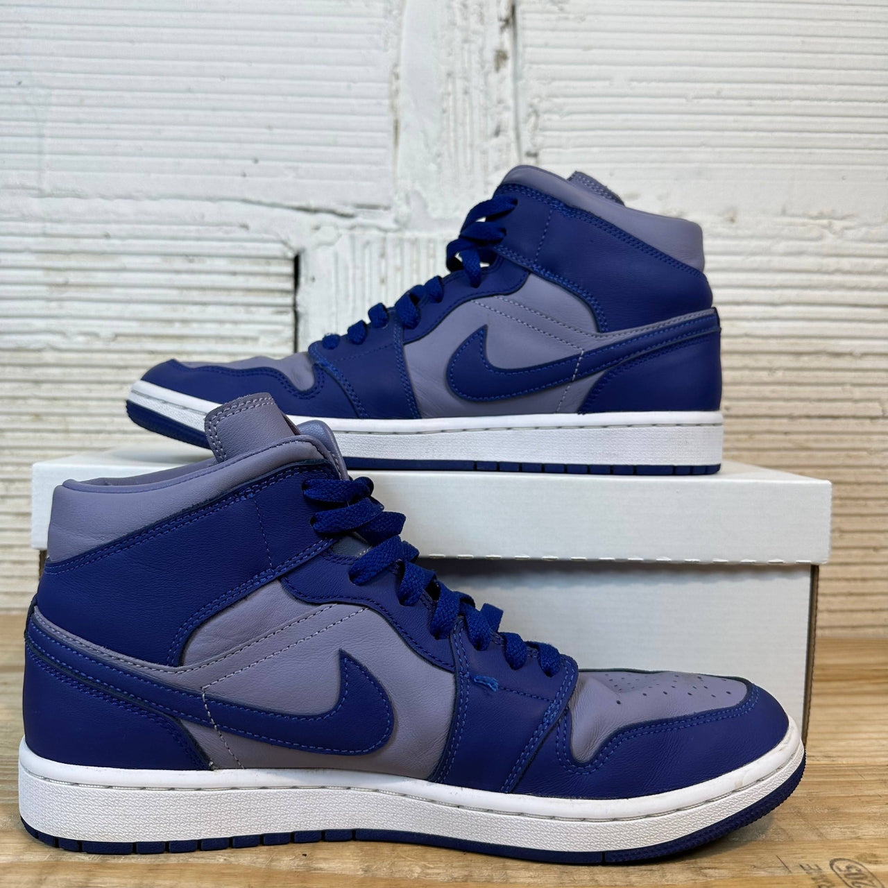 Jordan 1 Mid Iron Purple