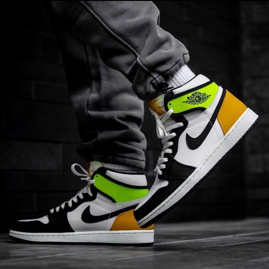 Jordan 1 High Volt Gold