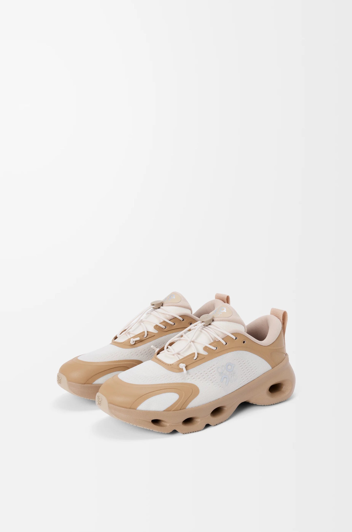 Loewe x On Cloudsolo - Dark Sand Cream|Laceupclub