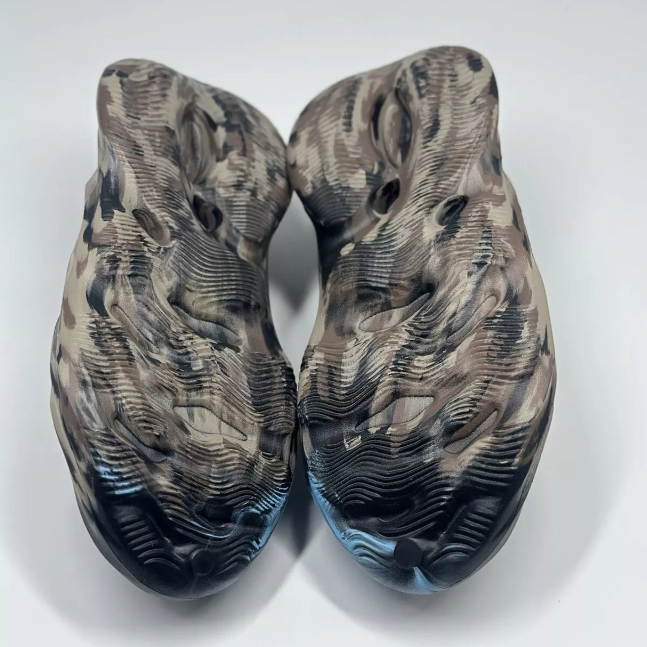 Yeezy Foamrunner MX Cinder