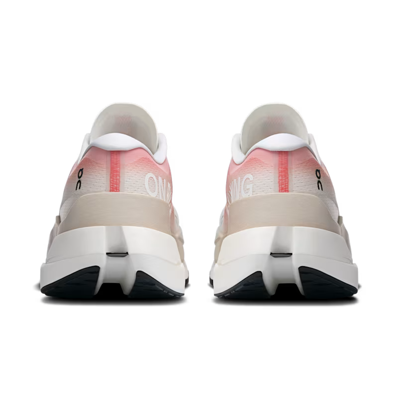 On Cloudboom Max – White Pearl