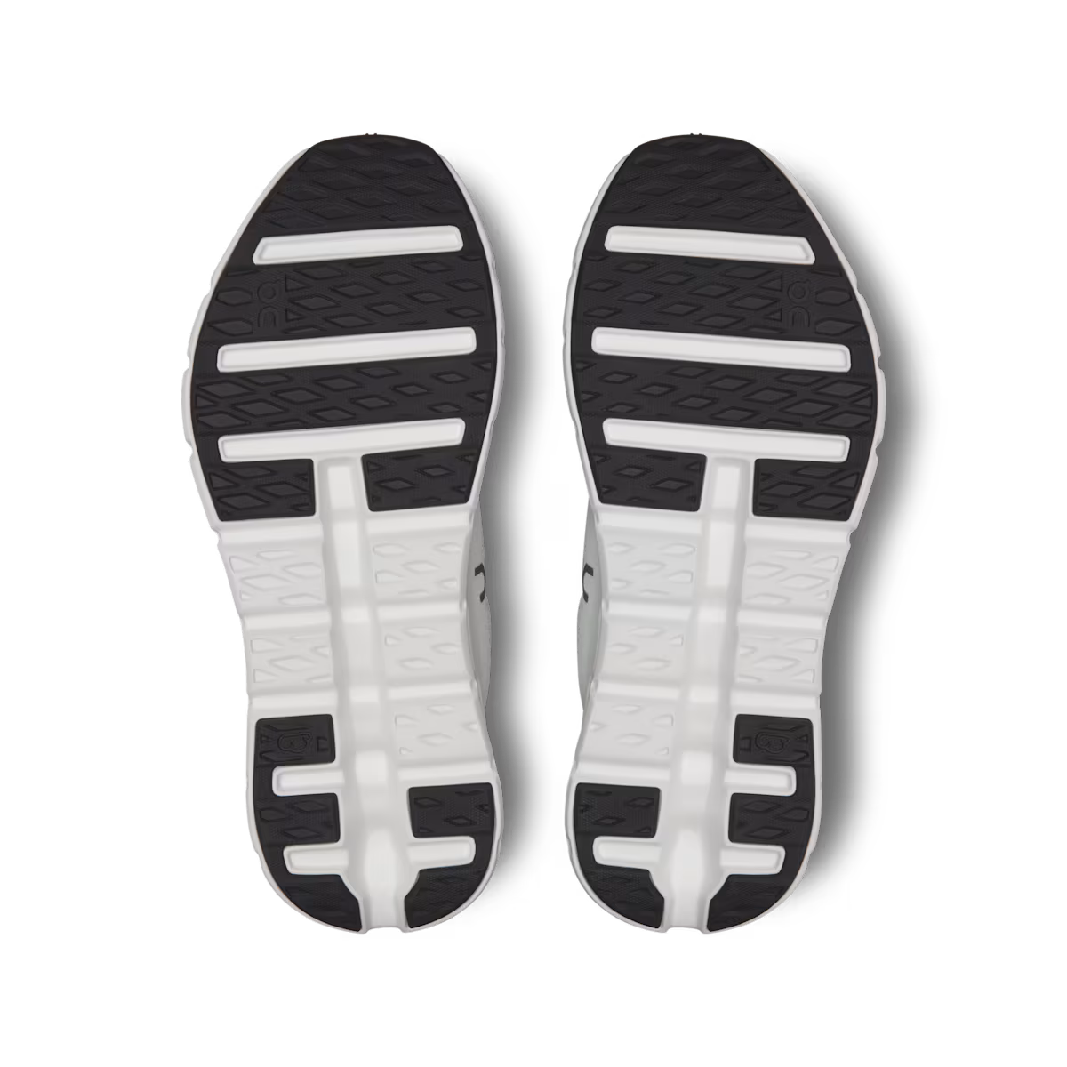 On Cloudtilt – Ivory