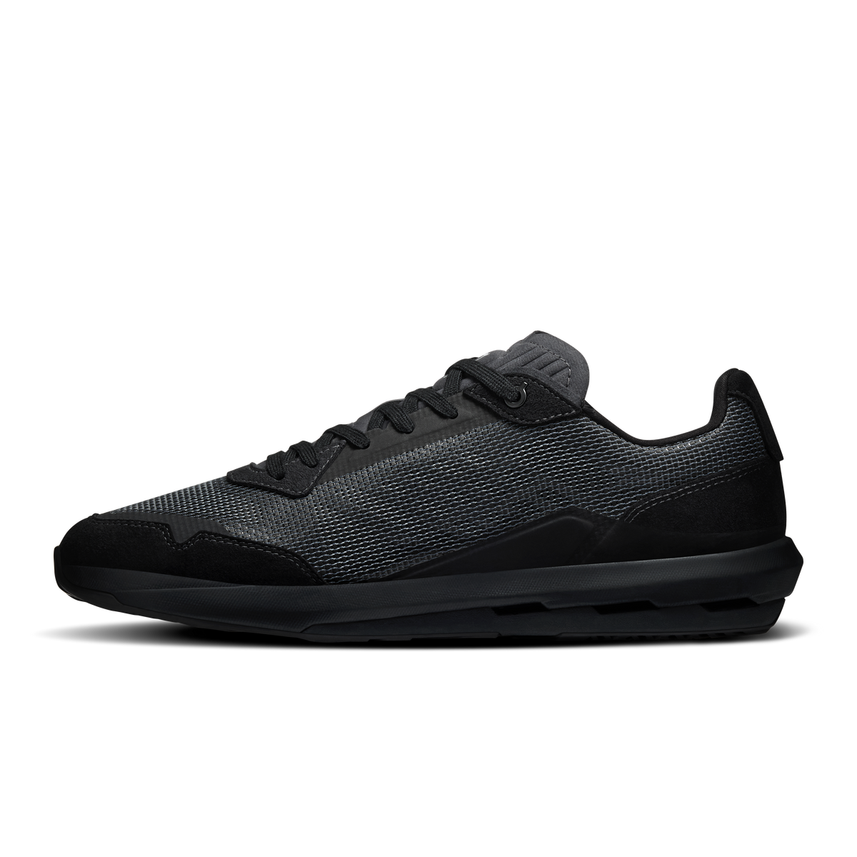 On Cloudmuse – Black | Black