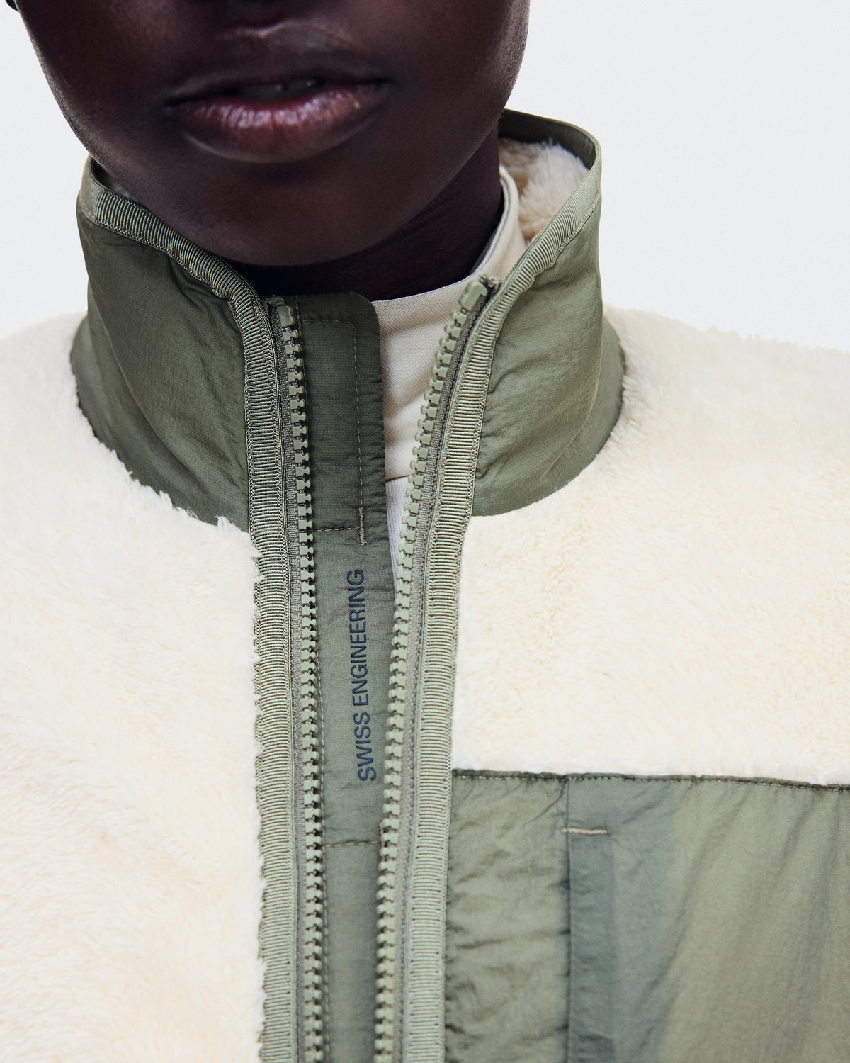 On Ascent Fleece Jacket Chantilly – official gallery image 6