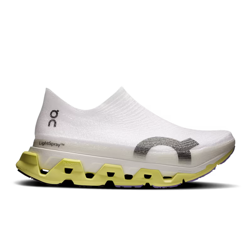 On LightSpray Cloudmonster 3 Hyper Limelight | Bloom