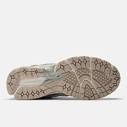 New Balance 1906R Silver Metallic Sea Salt