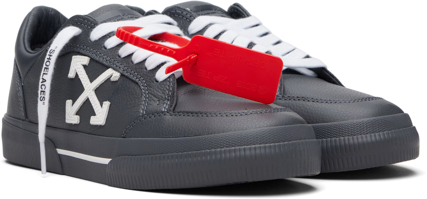 Off-White Vulcanized Low Sneakers – Gray